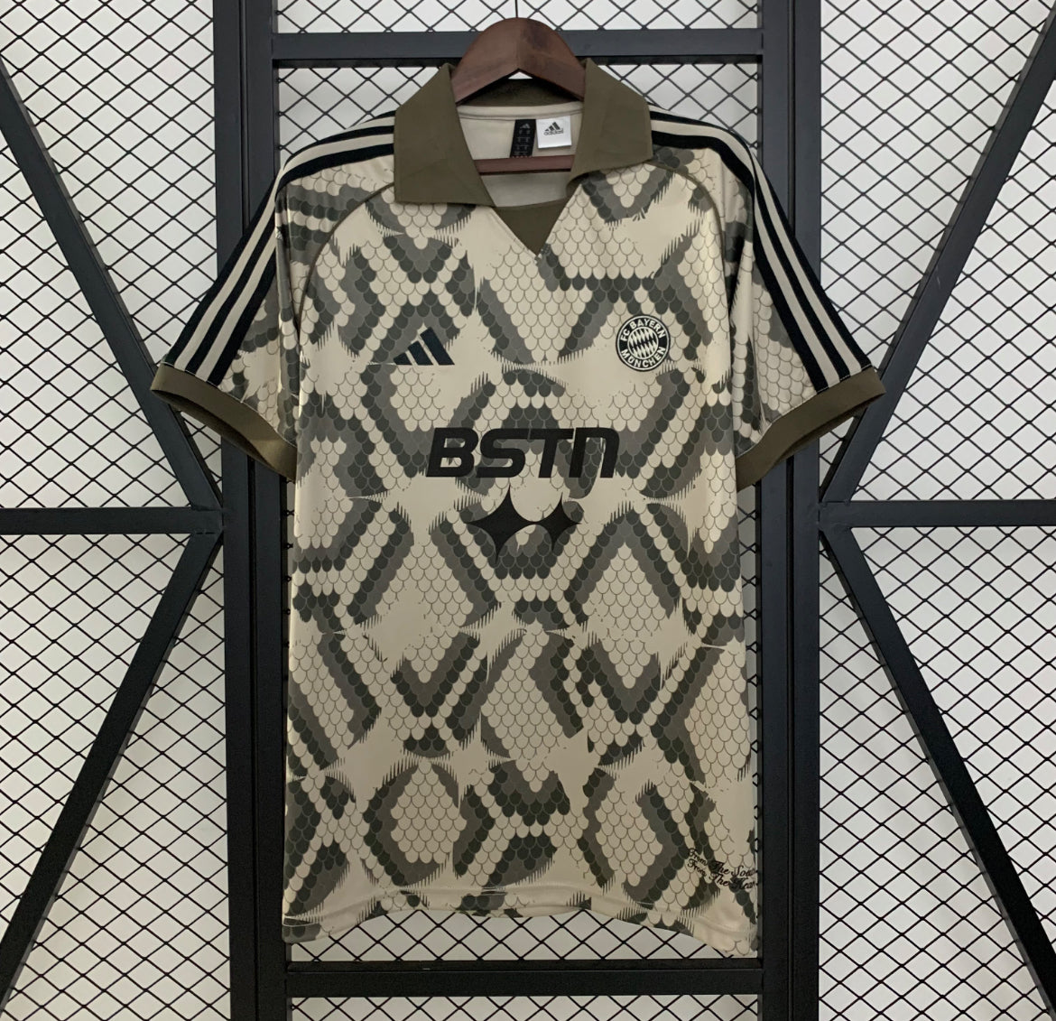 Bstn x חולצה מיוחדת באיירן מינכן