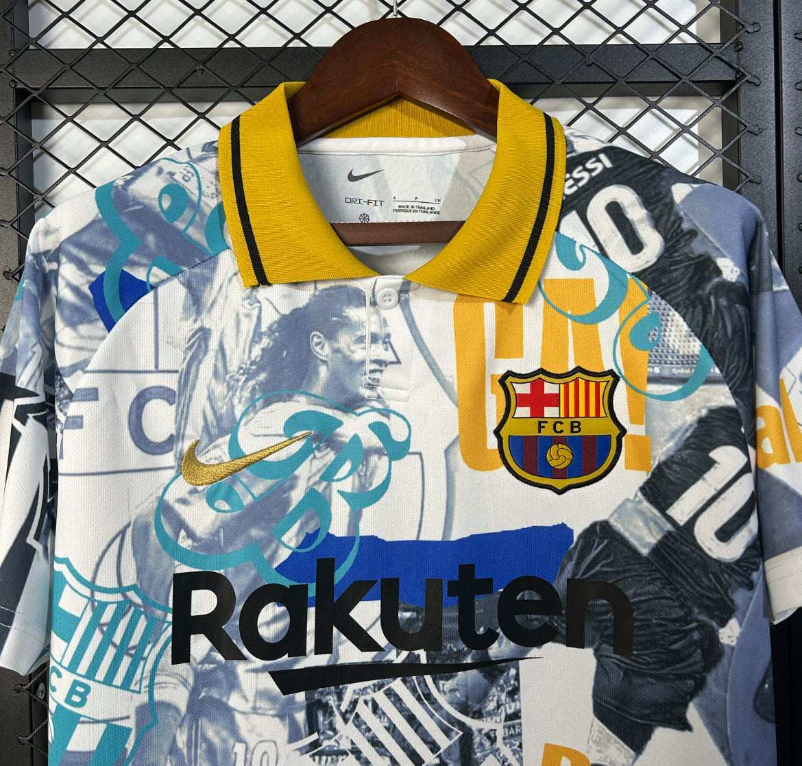 חולצה מיוחדת ברצלונה אגדות