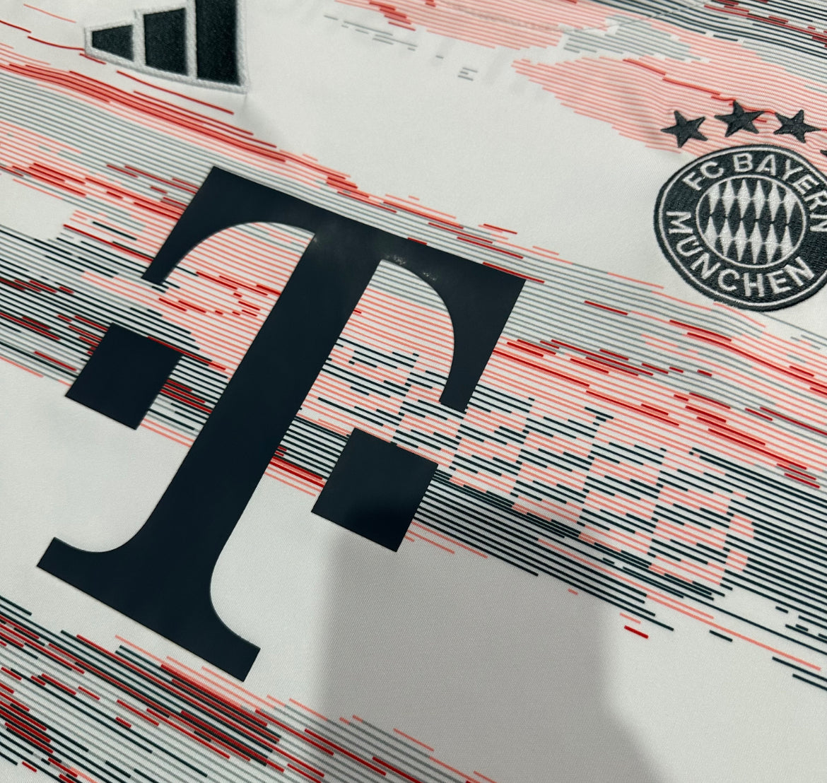 חולצת חוץ באיירן מינכן 25/26