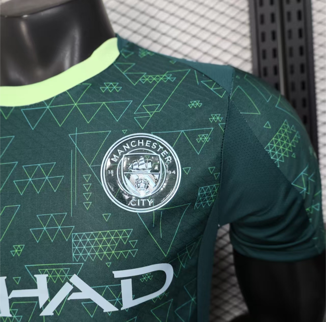 חולצה רביעית מנצ׳סטר סיטי 25/26